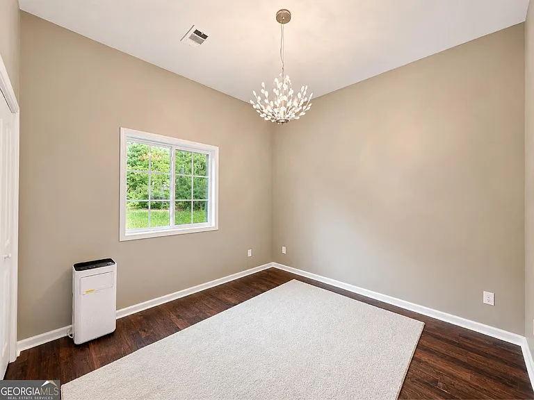 5589 River Rd #A — Photo 13