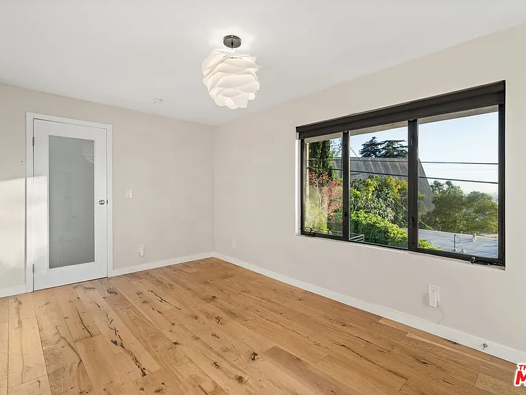 3921 Clayton Ave — Photo 36