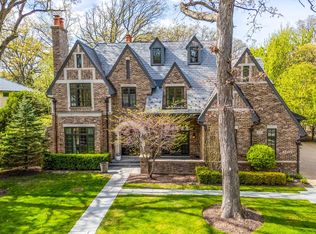 231 Woodlawn Ave, Winnetka, IL 60093