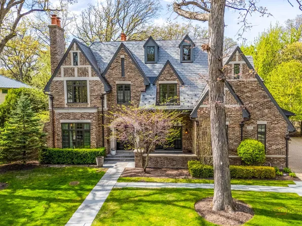 231 Woodlawn Ave, Winnetka, IL 60093