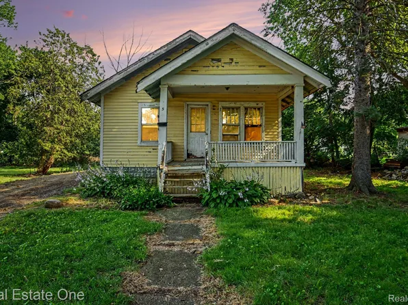 5 3rd St, Yale, MI 48097