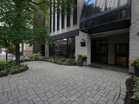3rd image of 18 Nepean St #903