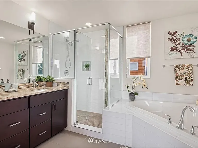 4214 Linden Ave N #A — Photo 7