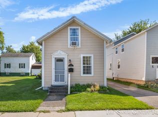428 Monroe Ave, Grand Haven, MI 49417