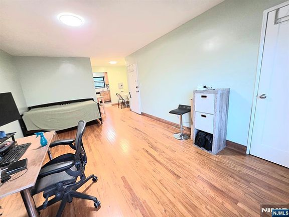 3rd image of 2163B N Central Rd #B