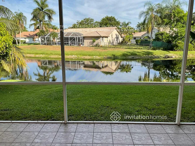 4872 NW 103rd Dr — Photo 15