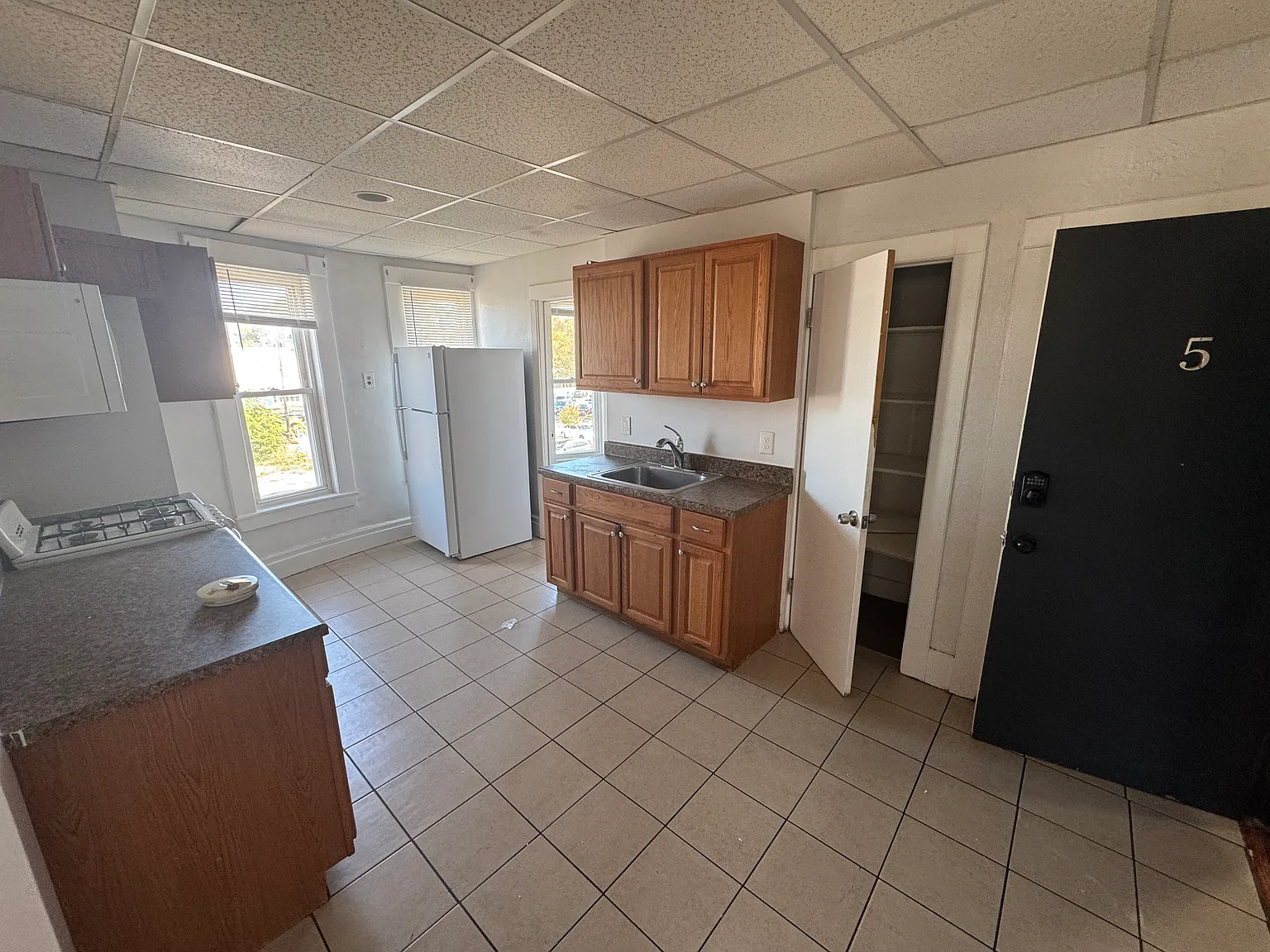 1 bed, $2,100 — Photo 3
