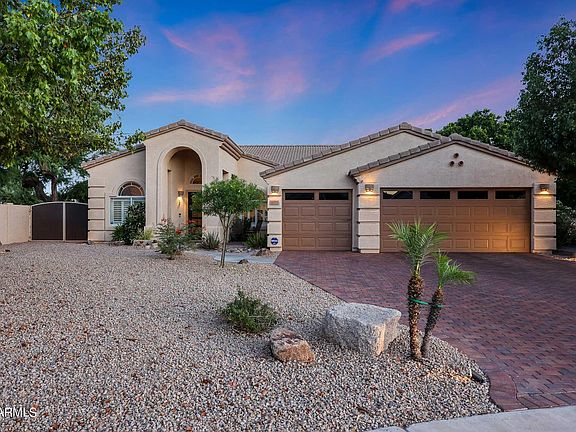 4th image of 6371 W TONOPAH Drive