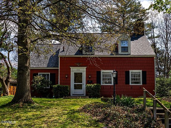 3rd image of 226 Harrison Ave