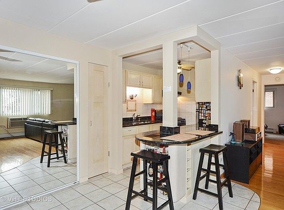 5th image of 2531 Thatcher Ave APT 2C