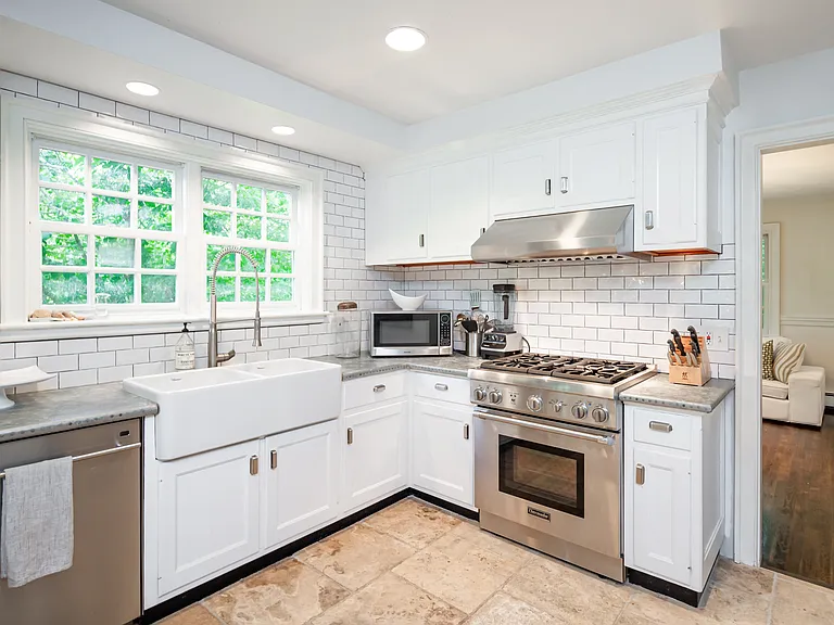 283 Wainscott Harbor Rd — Photo 10
