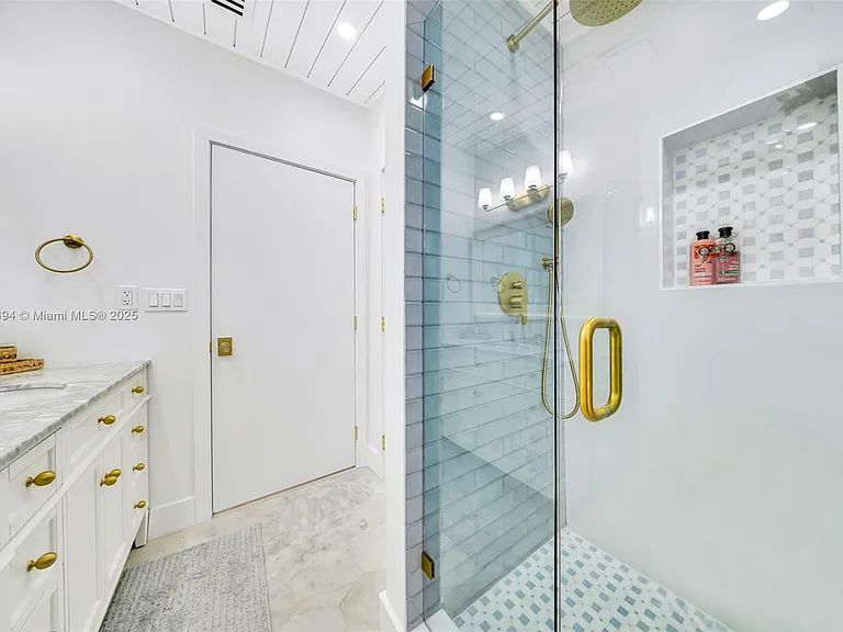 129 Nautilus Dr — Photo 34