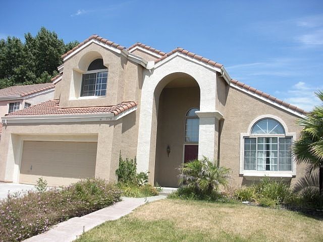 1st image of 770 Tipperary Dr