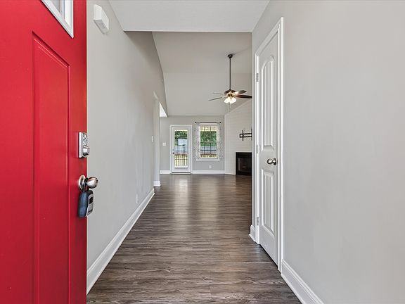 3rd image of 2893 Teakwood Dr