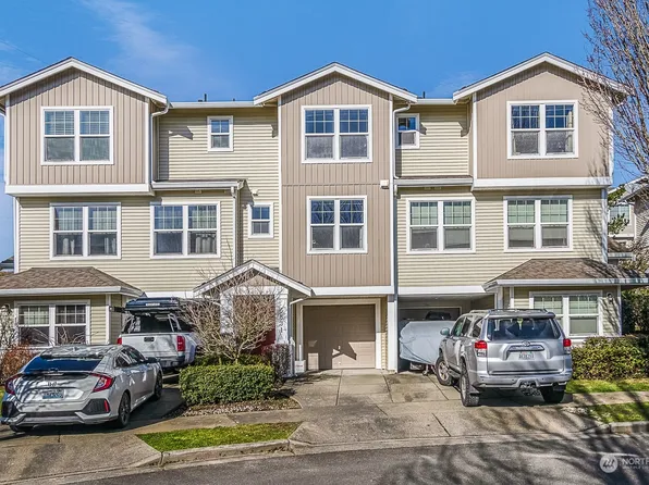 6831 Holly Park Drive S #E-2, Seattle, WA 98118