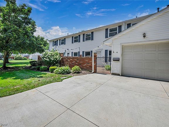 5th image of 16 Surrey Ct