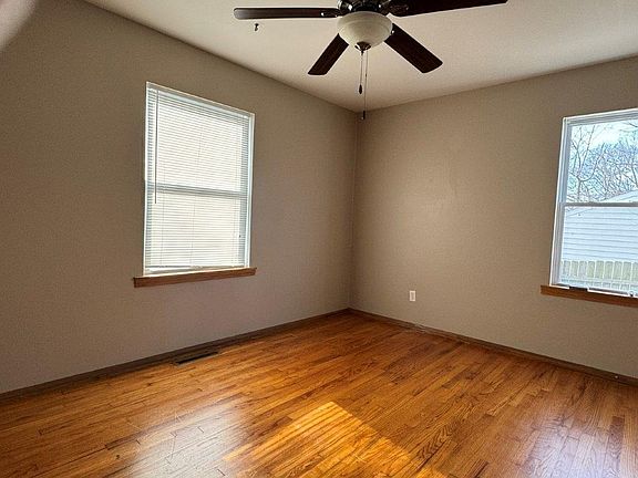 4th image of 11310 E 50th St