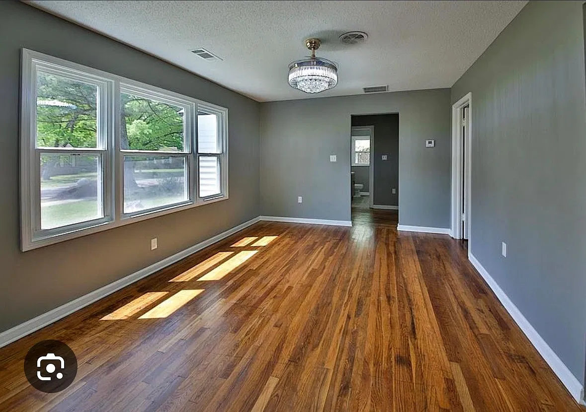 3 bed, 978 sqft, $1,035 — Photo 2