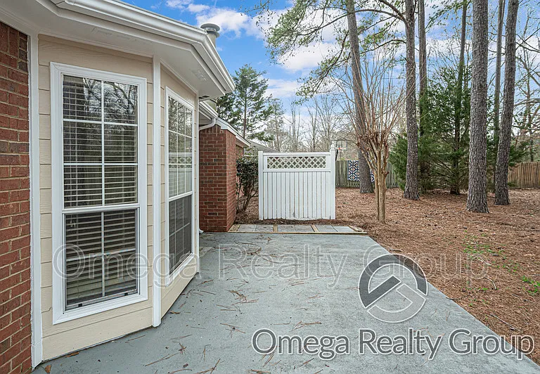 449 River Oaks Dr — Photo 37