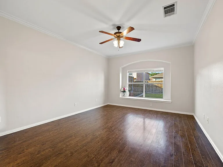 14710 Crystal Lake Dr — Photo 15