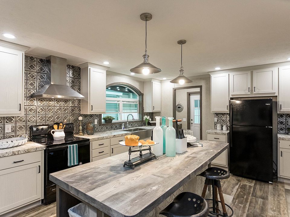 2nd image of 1250 Strandwyck Dr #307
