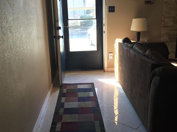 2nd image of 3919 Fairmont Pkwy APT 245