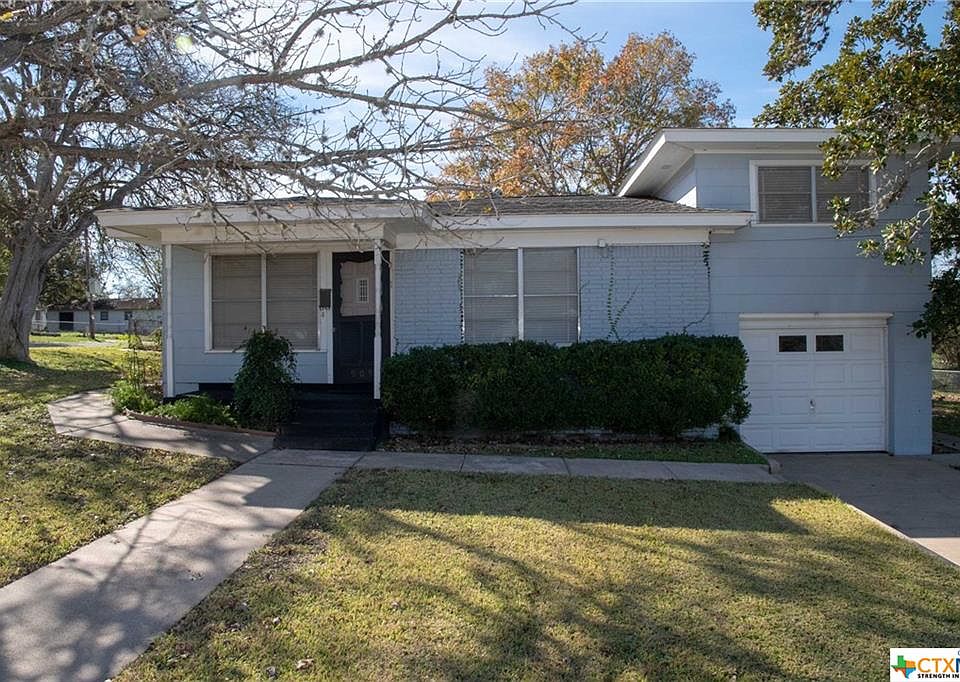 1st image of 909 E Morgan Ave