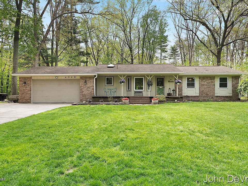 1st image of 4048 Cambridge Dr