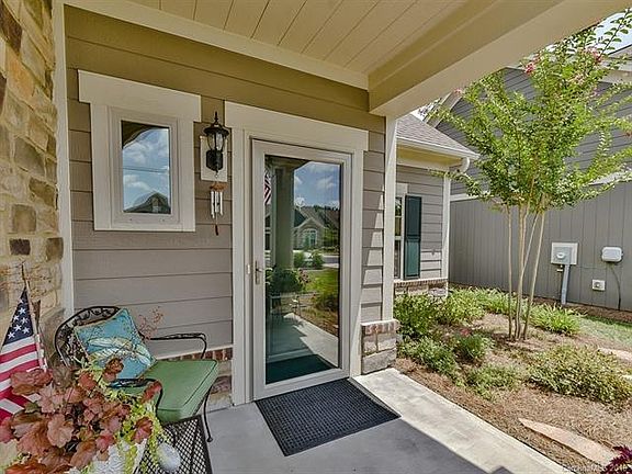 2nd image of 1152 Avalon Pl