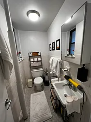 Rented by Salon Realty Corp