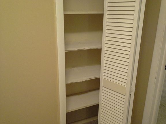 5th image of 1202 Lisa Ln