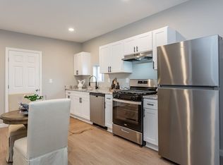 31 Hicks St #1, New Bedford, MA 02740
