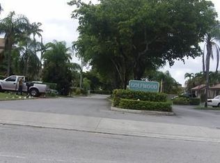 20341 NE 7th Pl, Miami, FL 33179