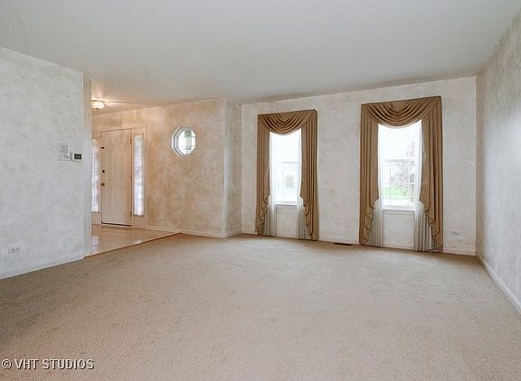 2nd image of 759 Churchill Ln