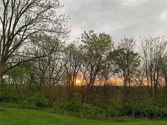 4th image of 1677 S County Road 525 E