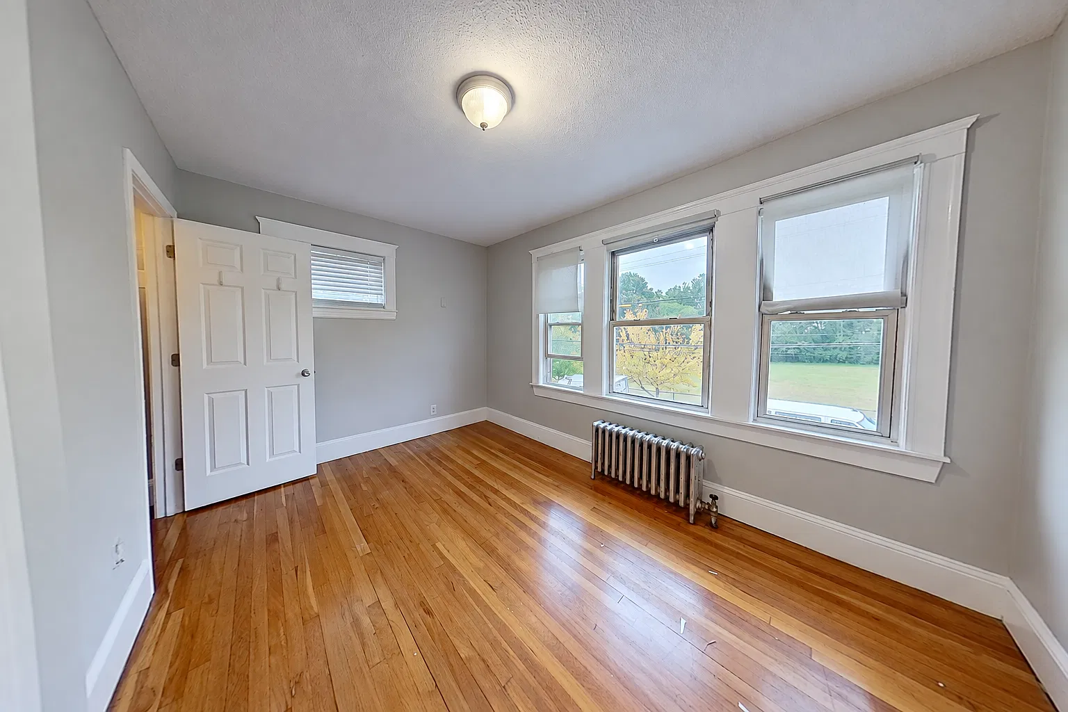 4 bed, 1622 sqft, $5,295 — Photo 1