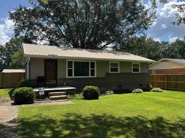 326 Mimosa St, Adamsville, TN 38310