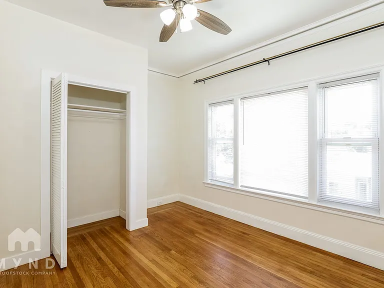 848 Erie St #4 — Photo 14
