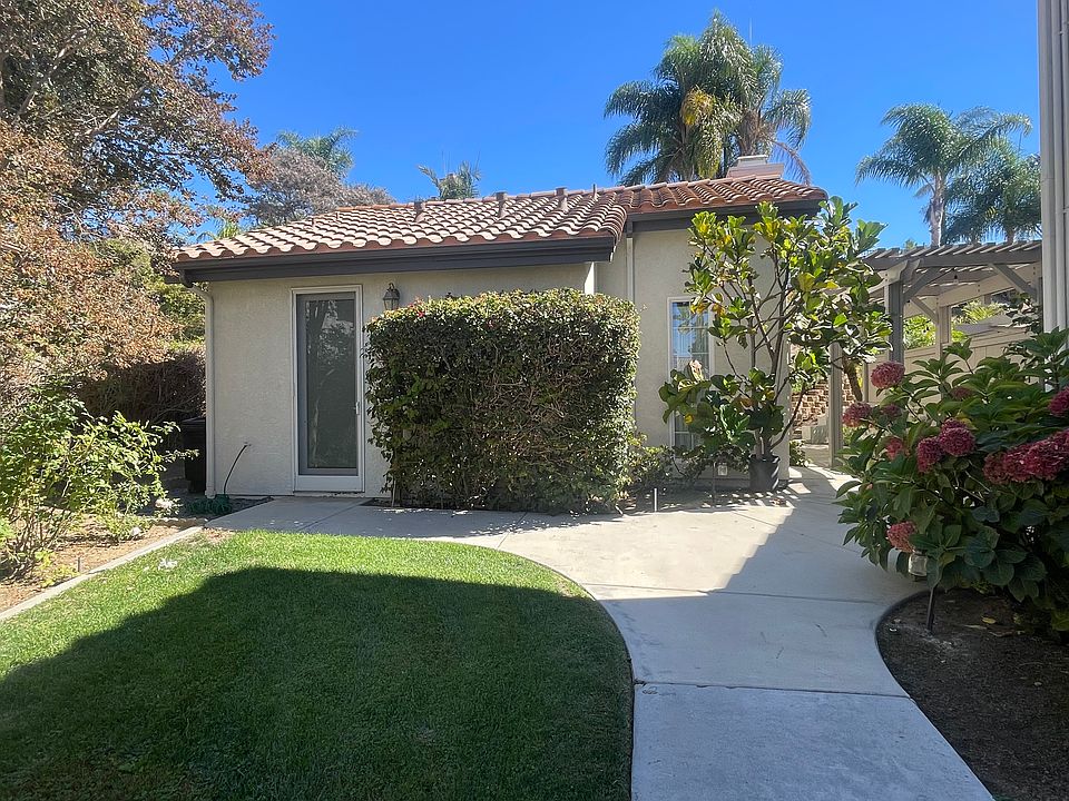 Casita and Front yard