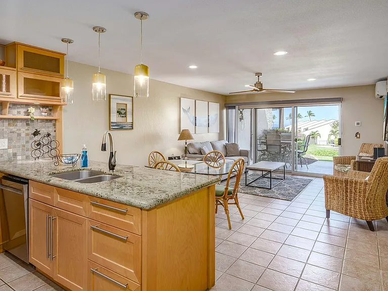 S Kihei Rd — Photo 2