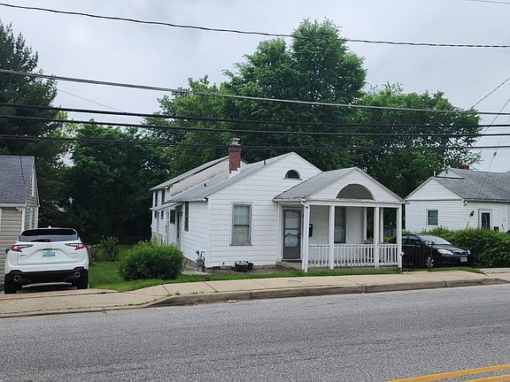 3rd image of 311 Winters Ln