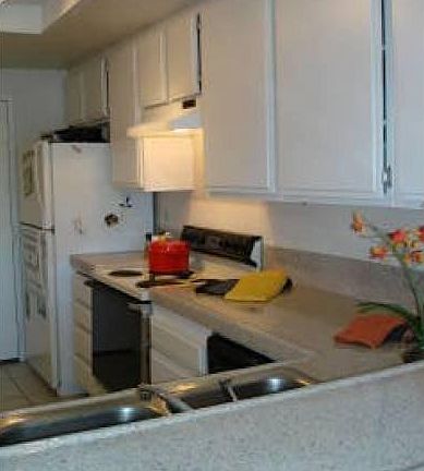 Great Counter Space!