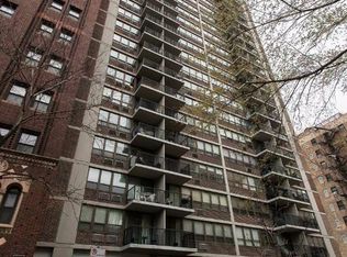 2745 N Pine Grove Ave, Chicago, IL 60614
