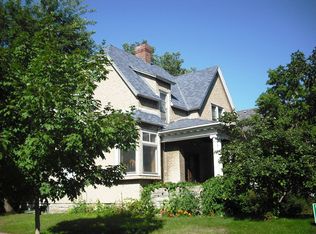 1913 Carroll Ave, Saint Paul, MN 55104