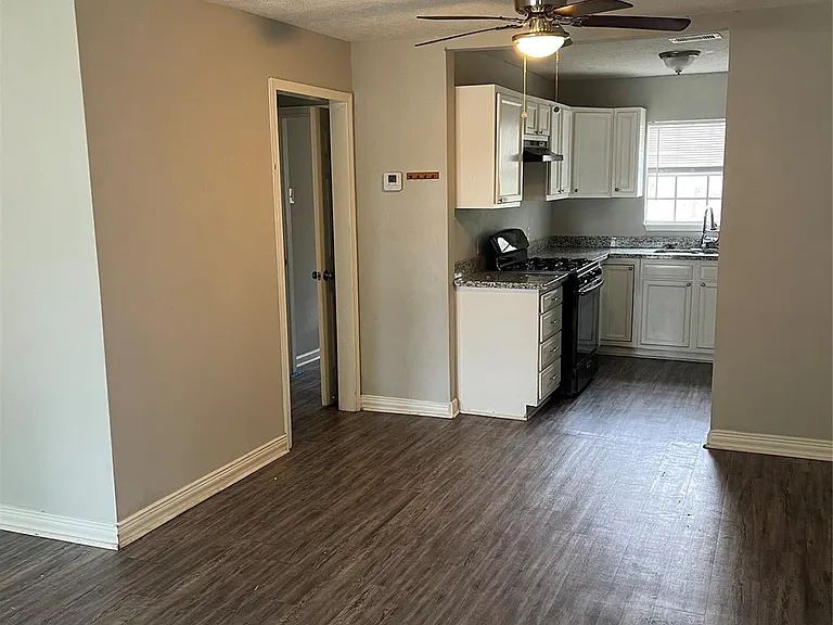 10533 Barnham St — Photo 3
