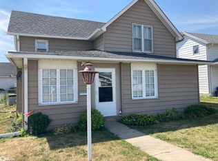 1111 Spring St, Grinnell, IA 50112