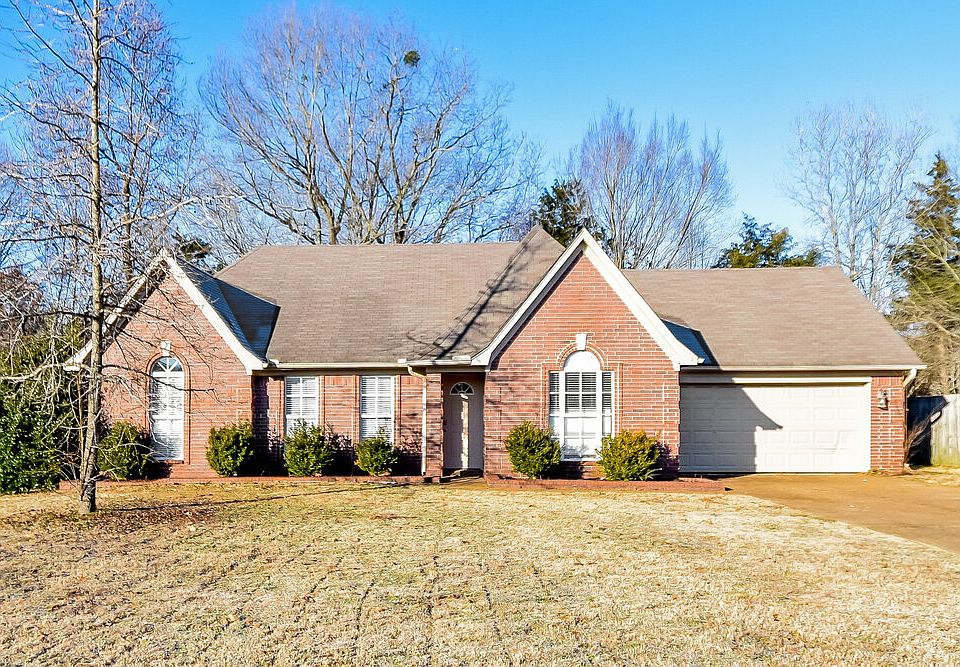 1st image of 135 Seawood Dr