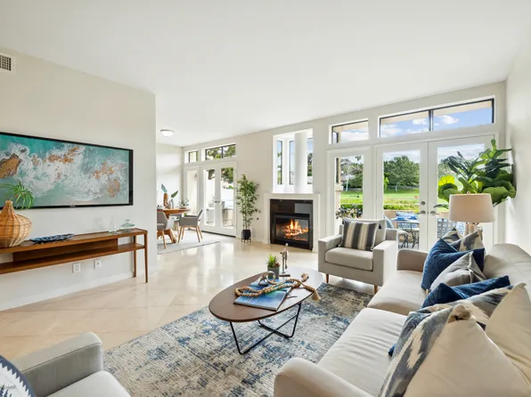 166 Las Banderas Dr, Solana Beach, CA 92075