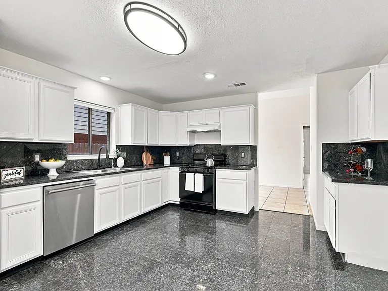 11714 Early Mist Ct — Photo 7