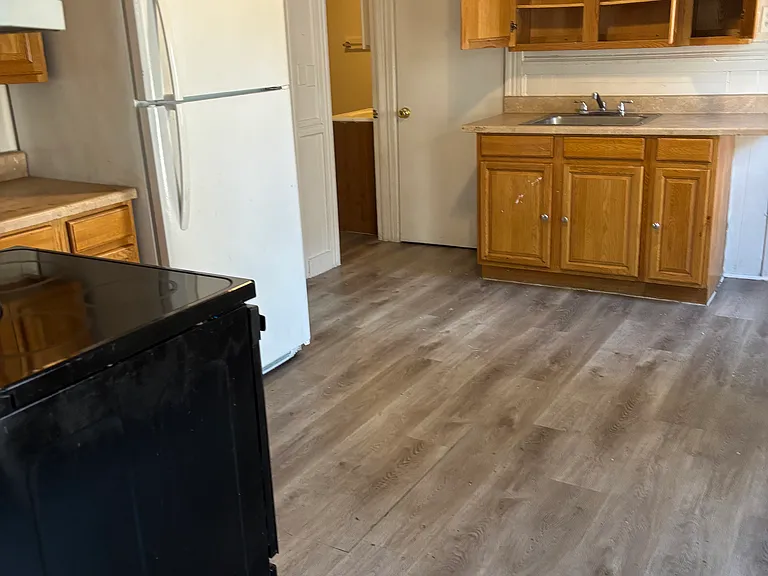 14 Close St #2 — Photo 11